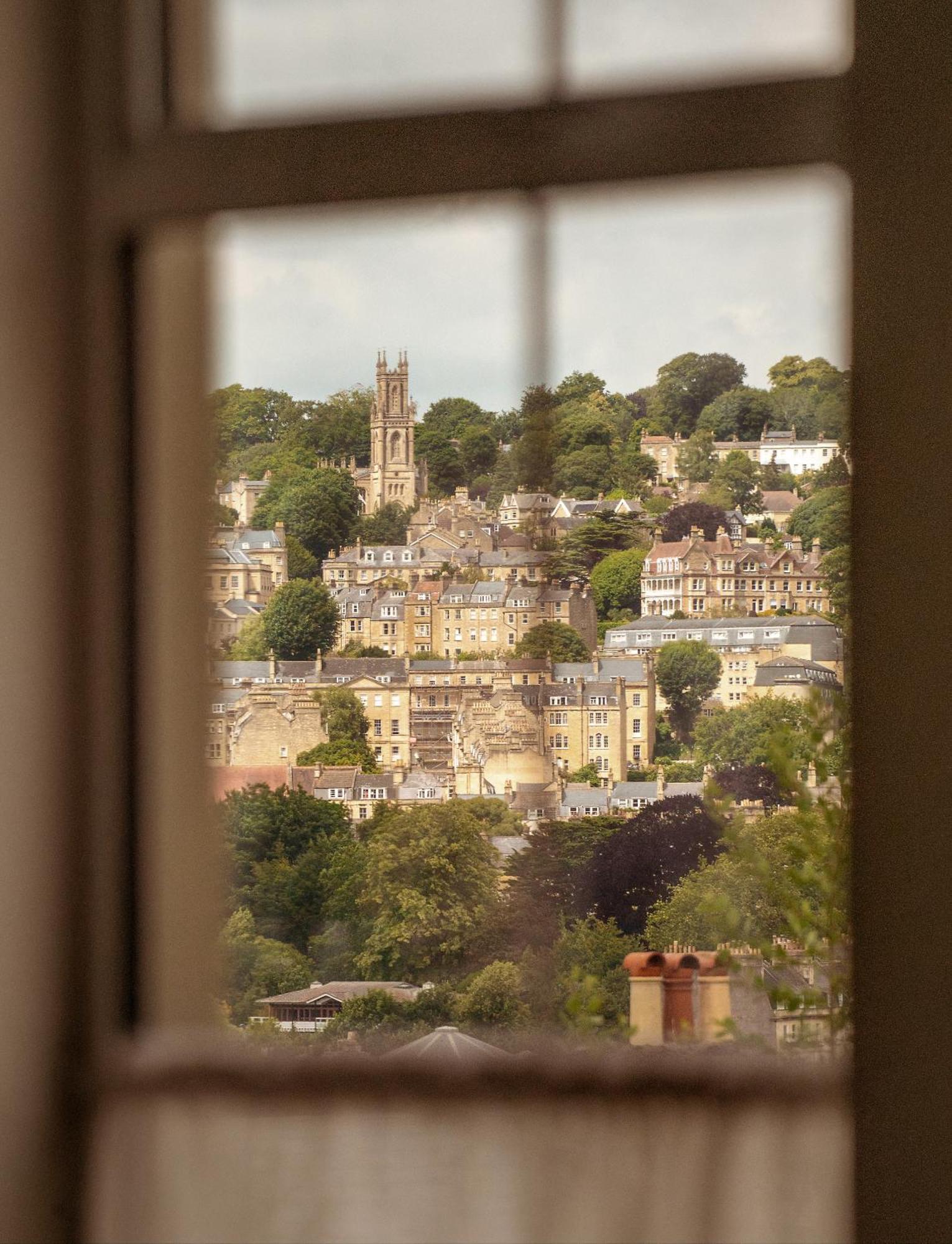 Leighton House - Boutique Guesthouse Bath Exterior photo View of Tetbury from the church tower